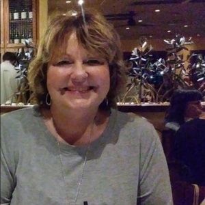 Meet your Posher, Vickie